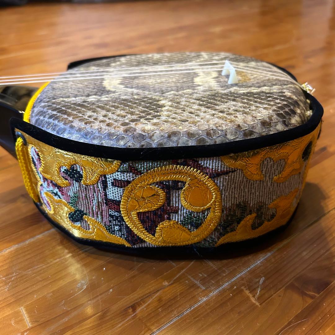 ◼️宮古島から❽ ◼️本皮一枚張り三線◼️女性◼️初心者◼️実際の音色動画有り◼️沖縄三線◼️