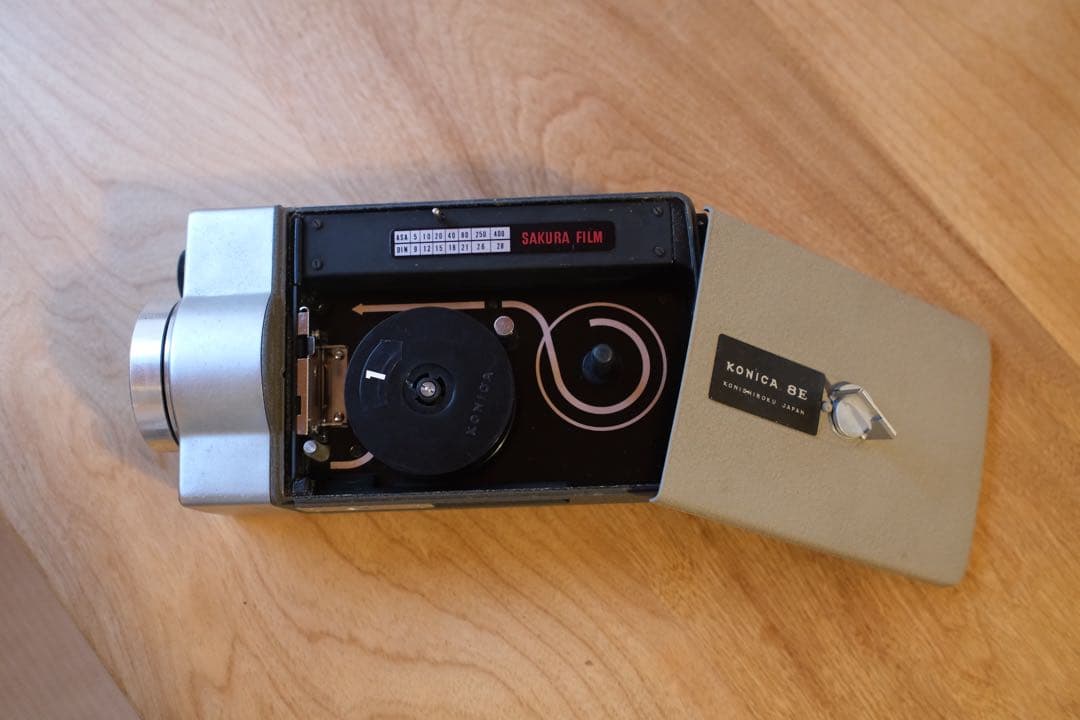 KONICA 8E 日本製 8mmカメラ