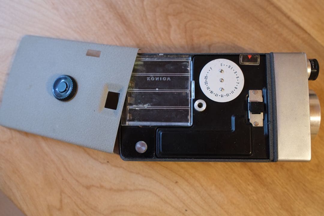 KONICA 8E 日本製 8mmカメラ