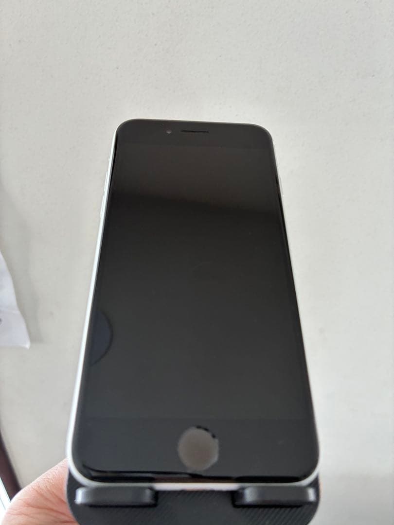 Apple iPhone SE2 128G 本体