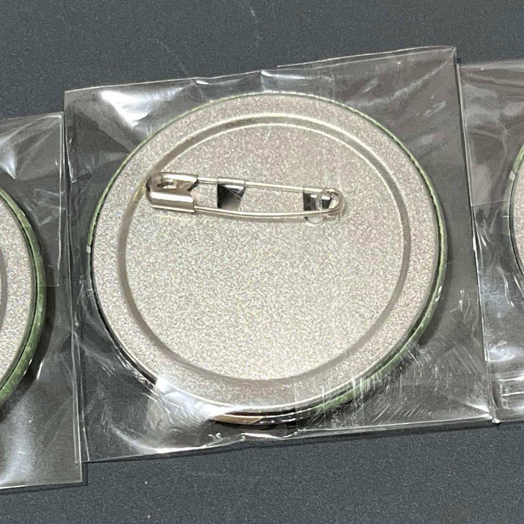 進撃の巨人 くじメイトvol.3 缶バッジ リヴァイ セット