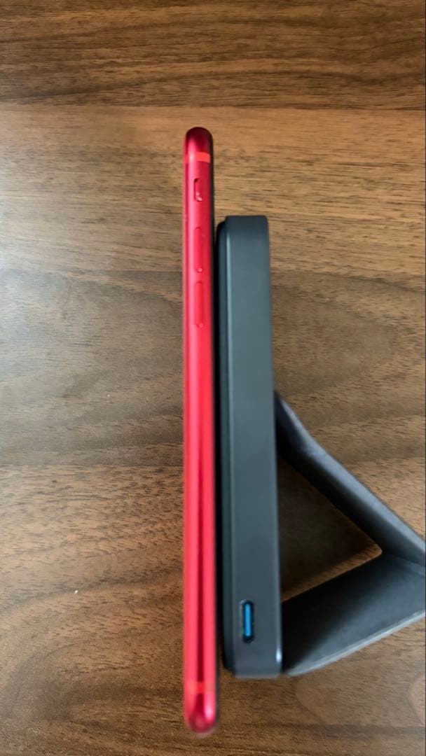 美品✨Apple iPhone SE (第2世代) レッド　64GB