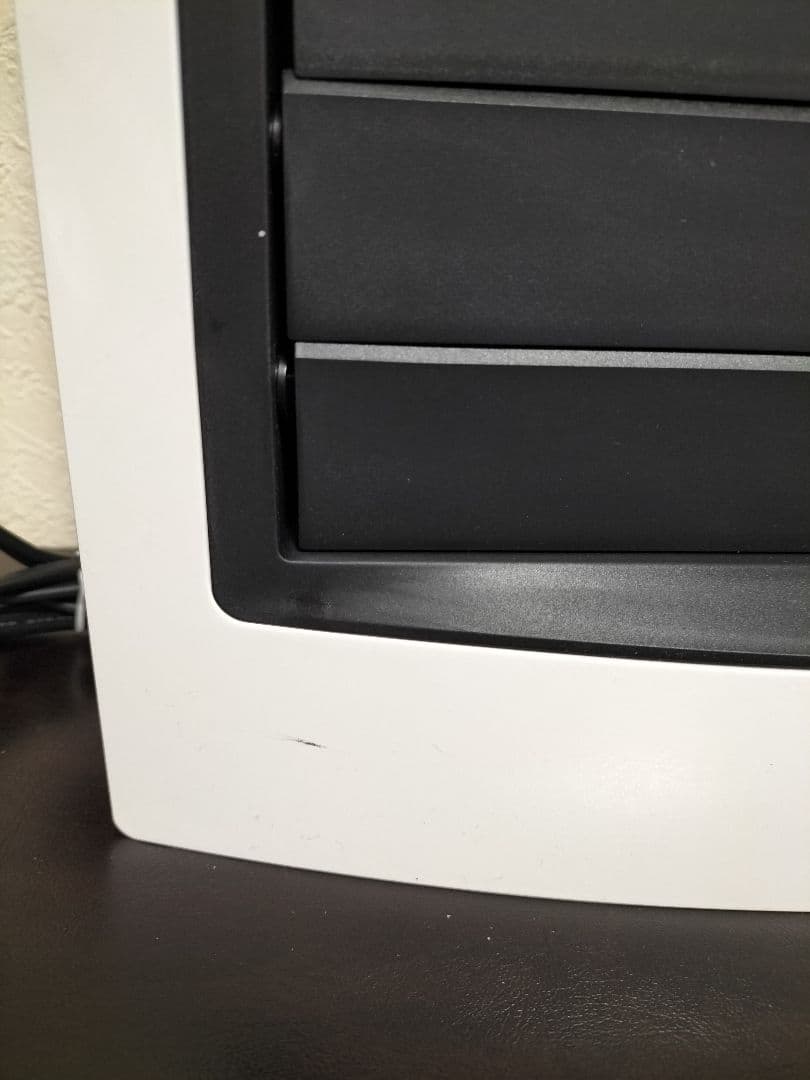 QUADS QS101Y 自動ルーバー機能付大風量セラミックヒーター ホワイト