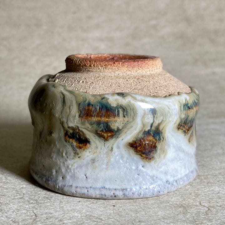 朝鮮唐津彫ぐい呑　唐津焼　ぐい呑　焼物　陶器　酒器