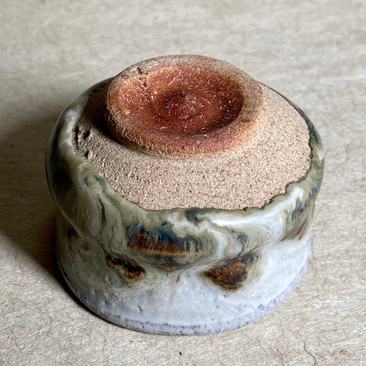 朝鮮唐津彫ぐい呑　唐津焼　ぐい呑　焼物　陶器　酒器