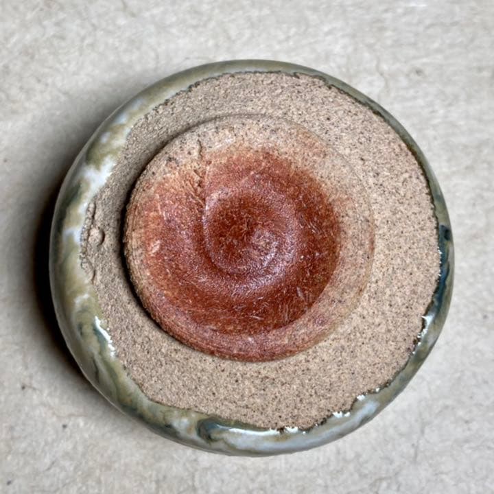 朝鮮唐津彫ぐい呑　唐津焼　ぐい呑　焼物　陶器　酒器