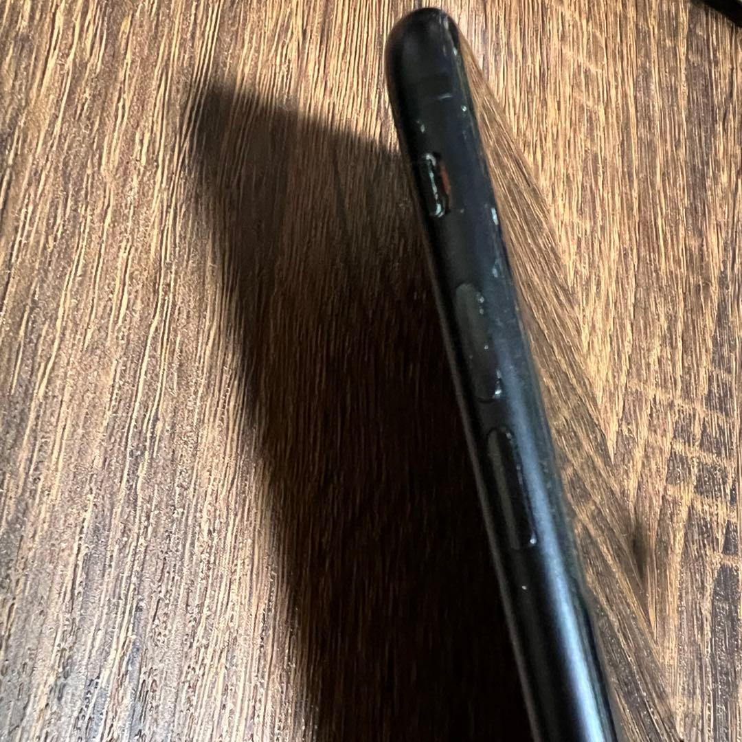 Apple iPhone 7 ブラック SIMフリー