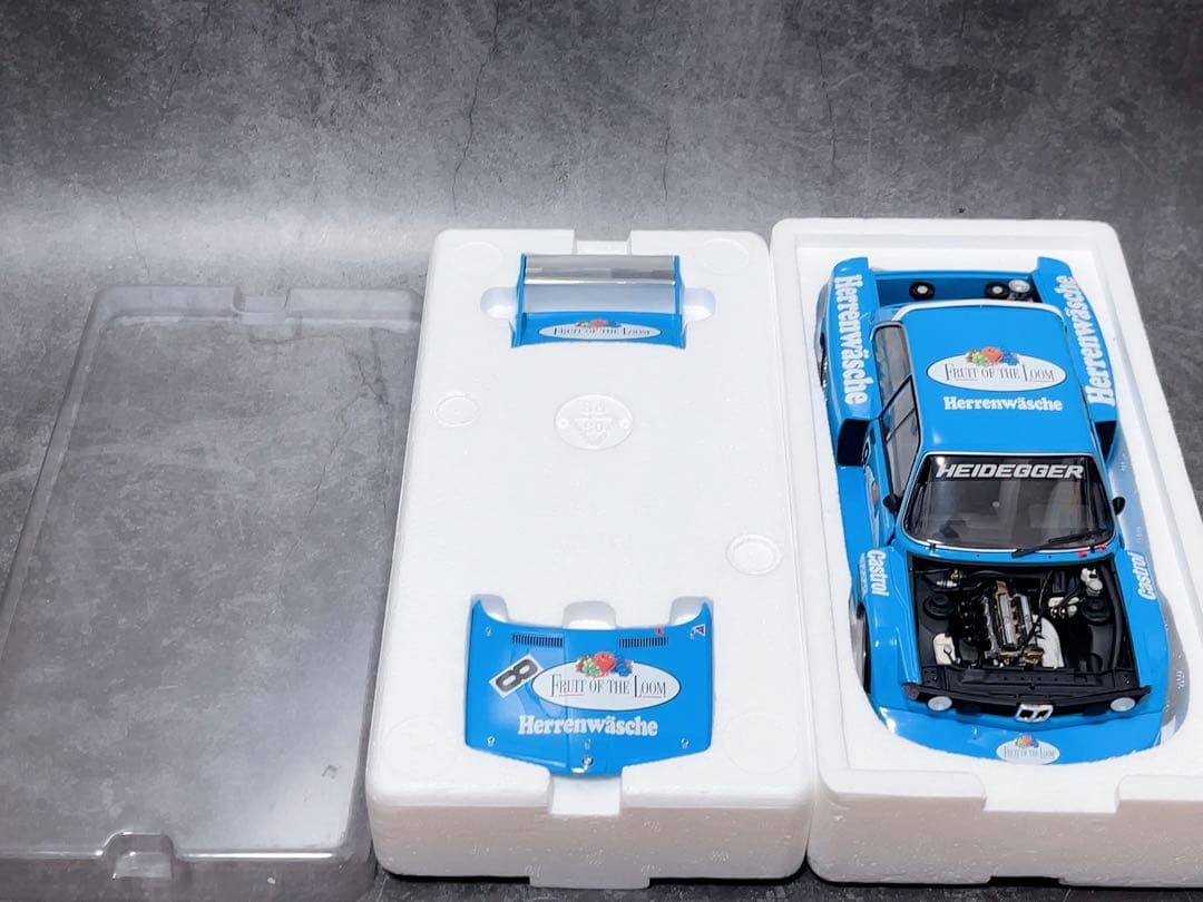 ミニカー PMA 1/18  320i DRM Fruit of the Loom