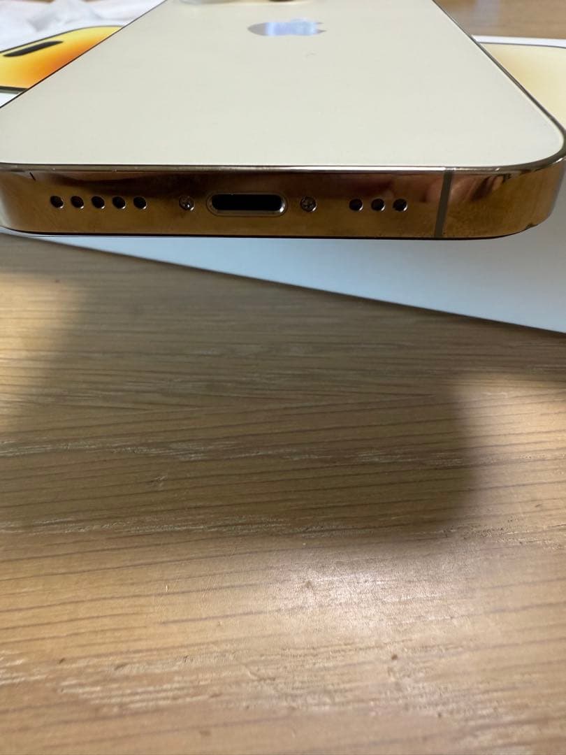iPhone 14 Pro ゴールド 本体　256GB