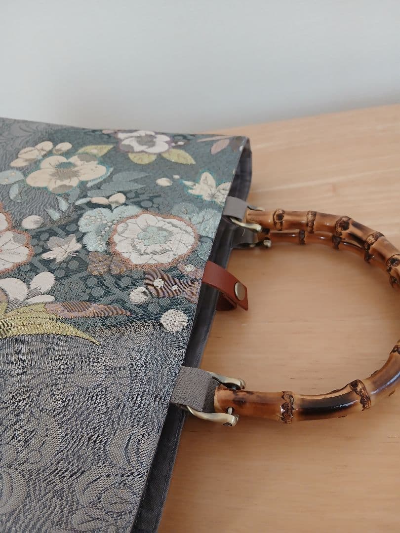 帯リメイクバッグ★ハンドメイド★シルバーグレー地に辻が花・銀糸箔・ 正絹袋帯