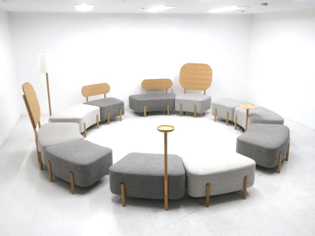 展示品　カリモク　ドラドラ　北欧　オーク材　ソファ 照明付き　ラウンジチェア