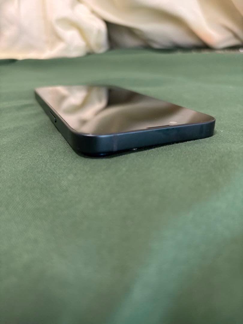Apple iPhone 14 ブラック 本体