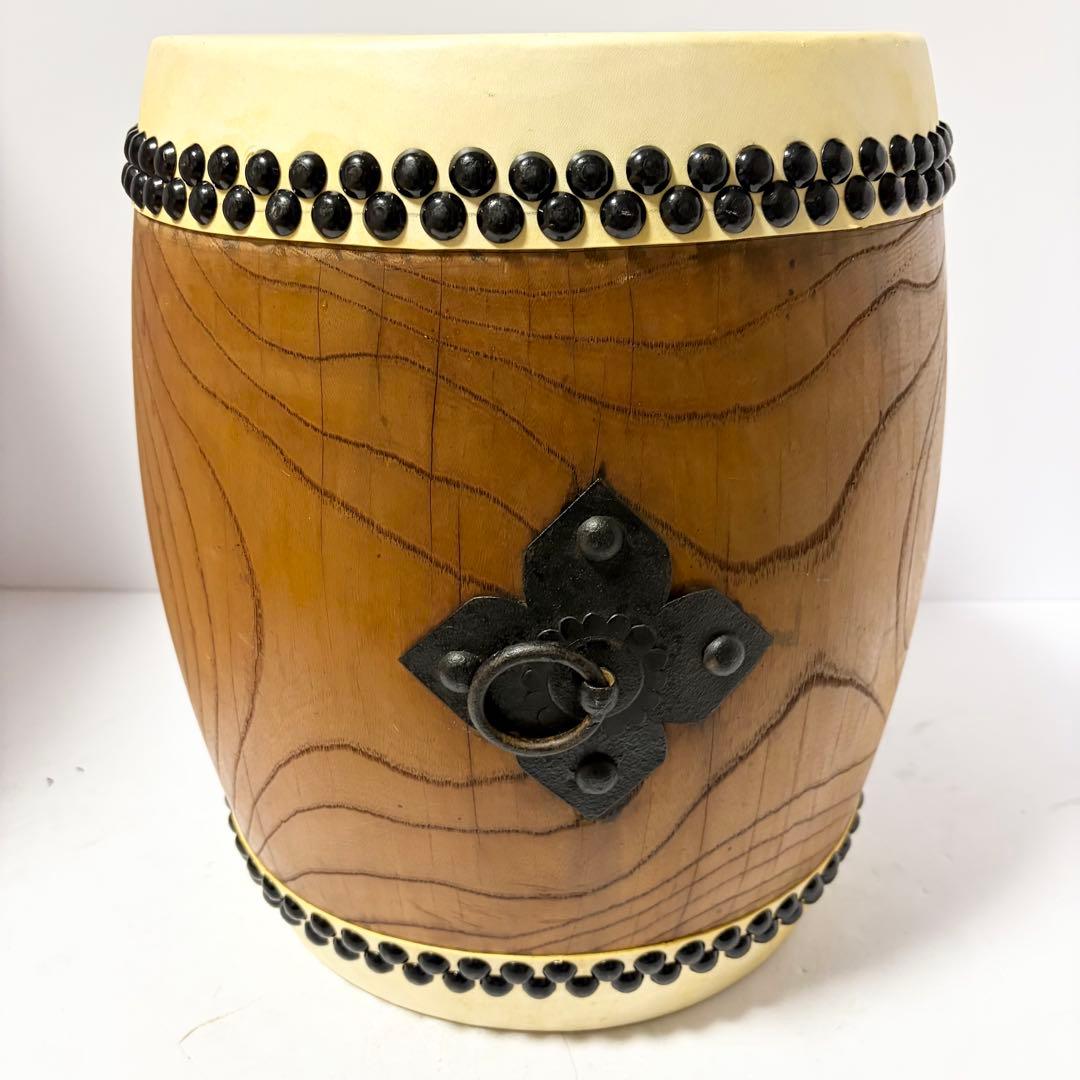 和太鼓 1尺1寸（面33cm）長胴太鼓 ケヤキ塗り くりぬき胴