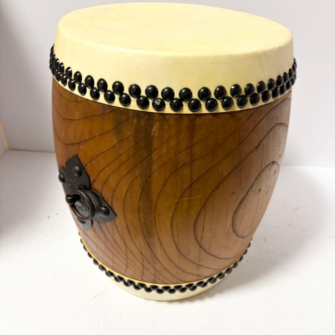 和太鼓 1尺1寸（面33cm）長胴太鼓 ケヤキ塗り くりぬき胴