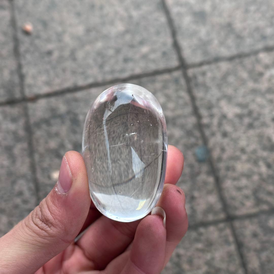 天然石水晶の握り石　ご購入前に在庫確認必要G.855