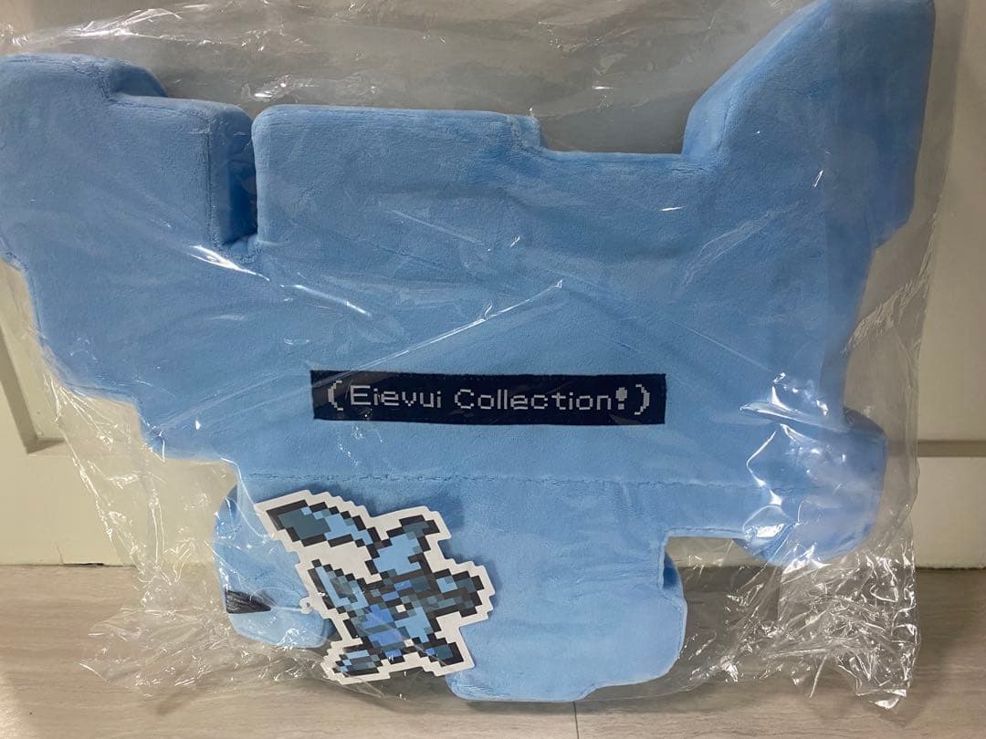 ポケセン限定　イーブイコレクション　グレイシア　ドット柄　クッション