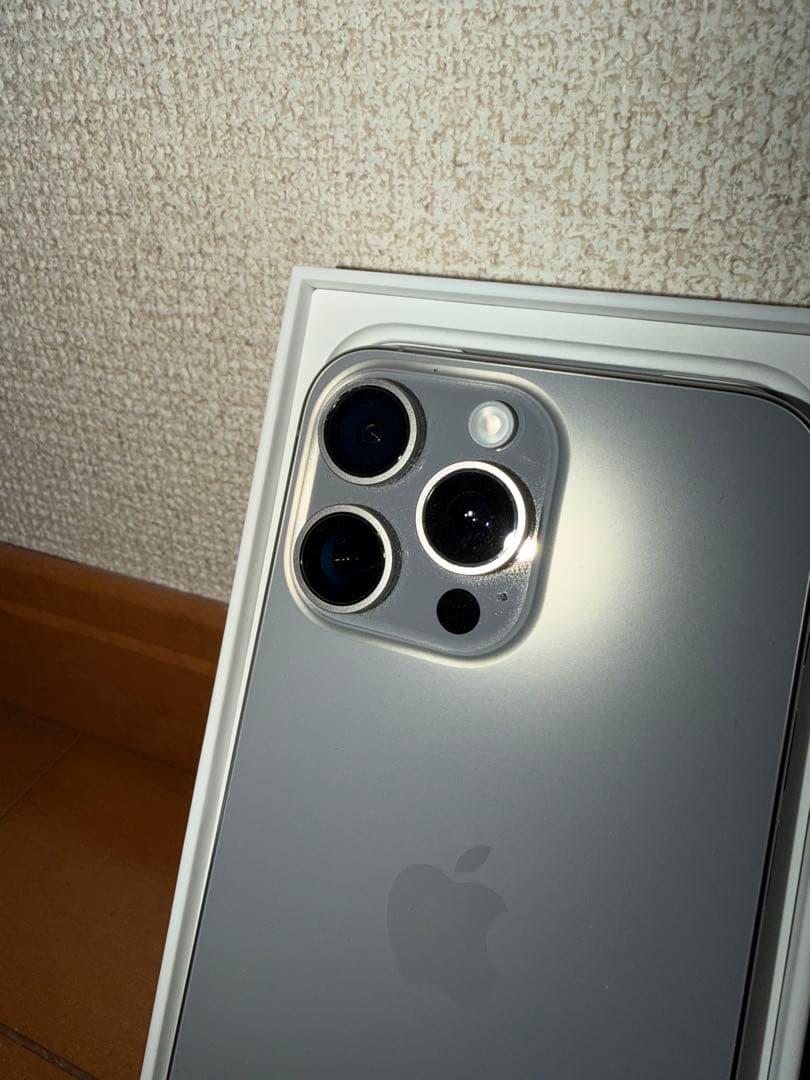 【中国版】iPhone 15 Pro Max ナチュラルチタニウム　512GB