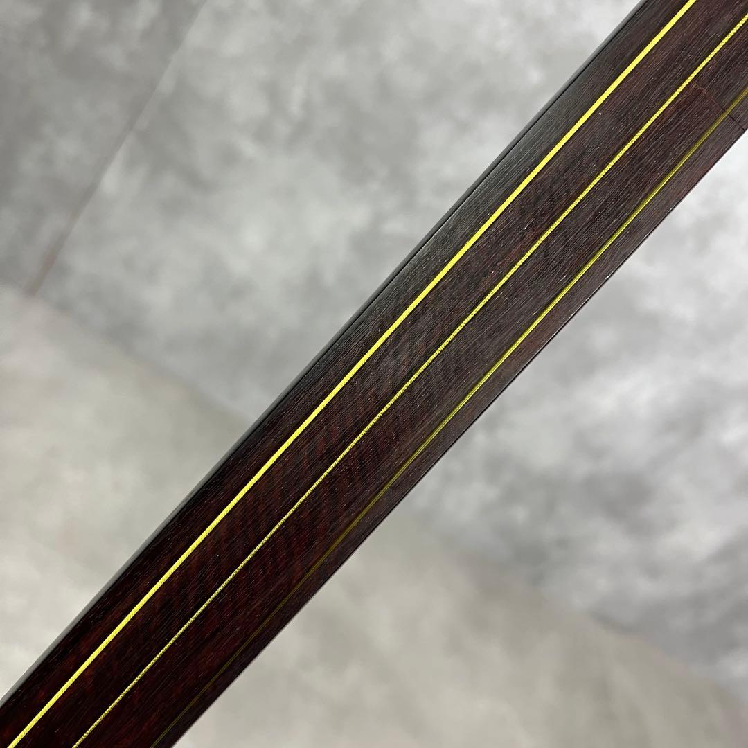 津軽三味線　綾杉胴　紅木　トチ多数　一本溝　糸巻きK9　上駒9金　正寸　津軽塗