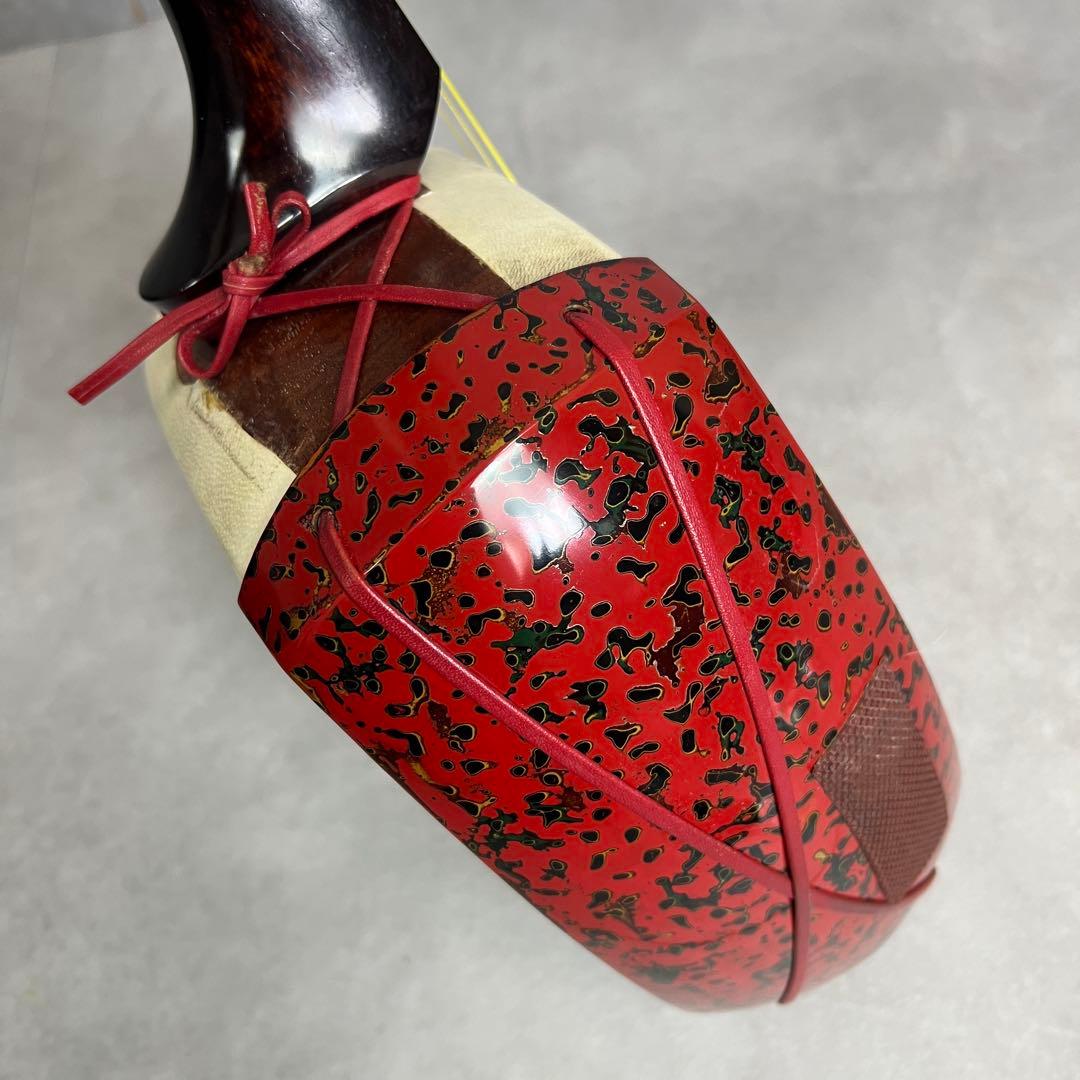 津軽三味線　綾杉胴　紅木　トチ多数　一本溝　糸巻きK9　上駒9金　正寸　津軽塗