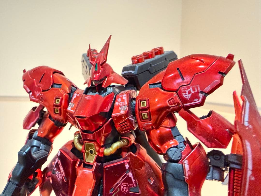 RG νガンダム　Hi-νガンダム チタニウム　サザビー コーティング　完成品