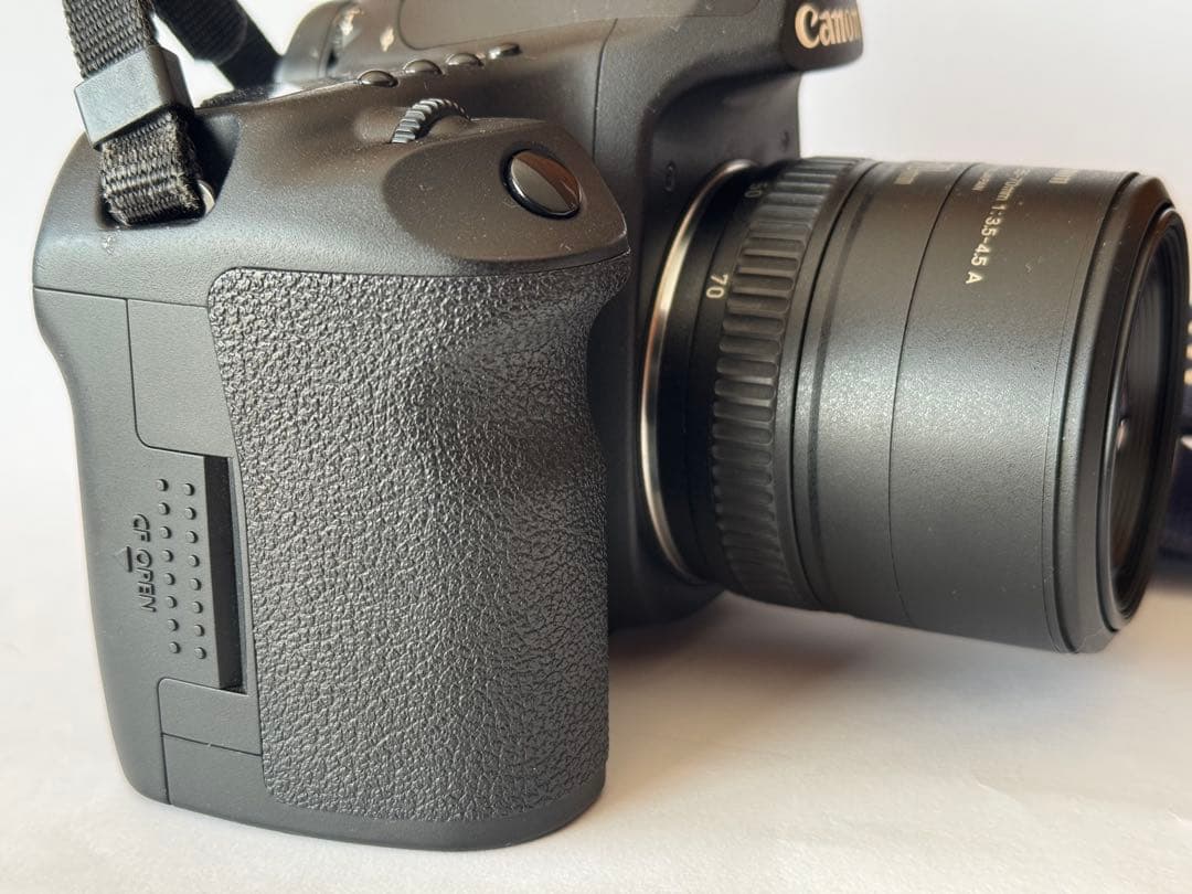 じ*た様 Canon EOS 50D デジタル一眼レフカメラ