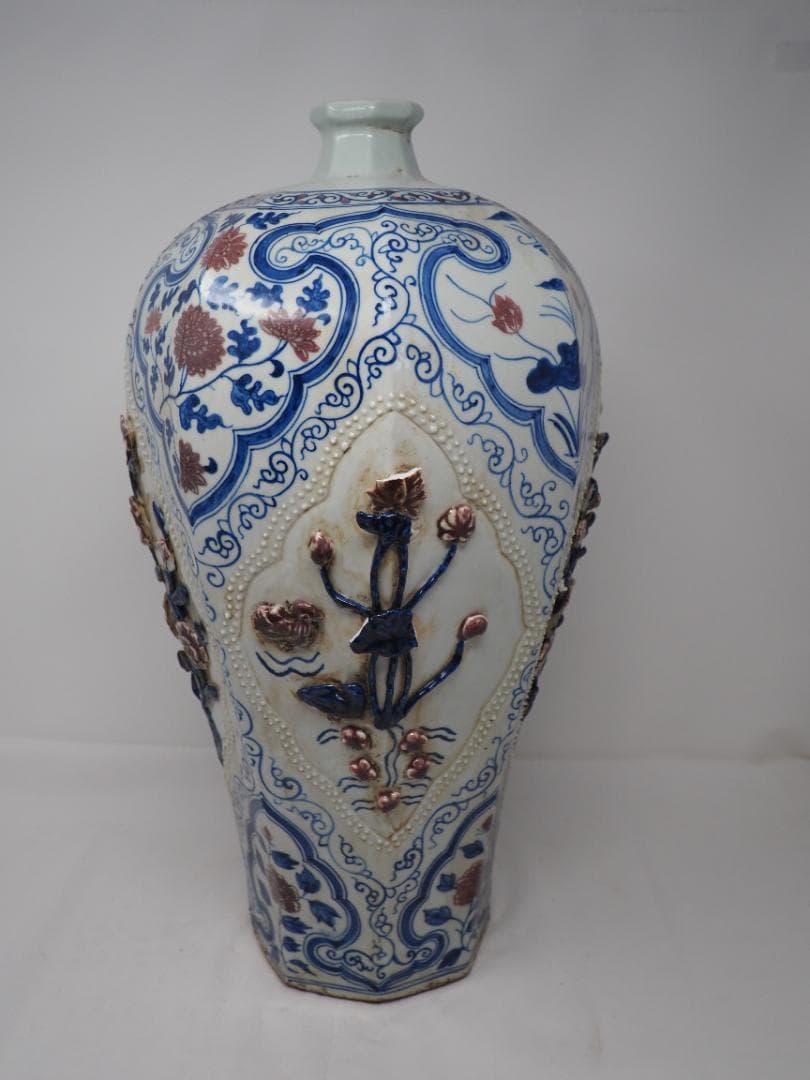 染付　青花釉里紅　梅瓶　中国　カケ有　-SO