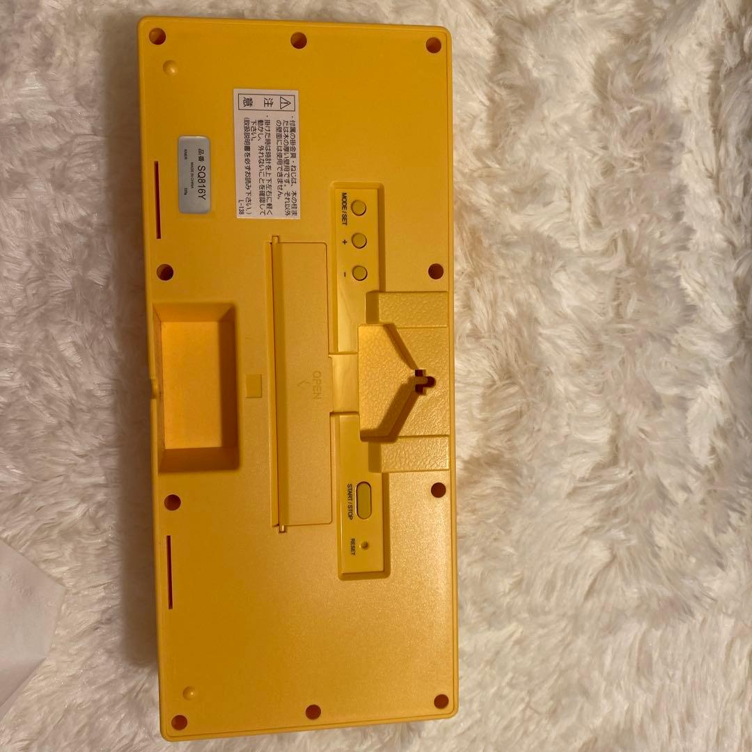 新品SEIKO デジタル掛け時計(置き時計) イエロー