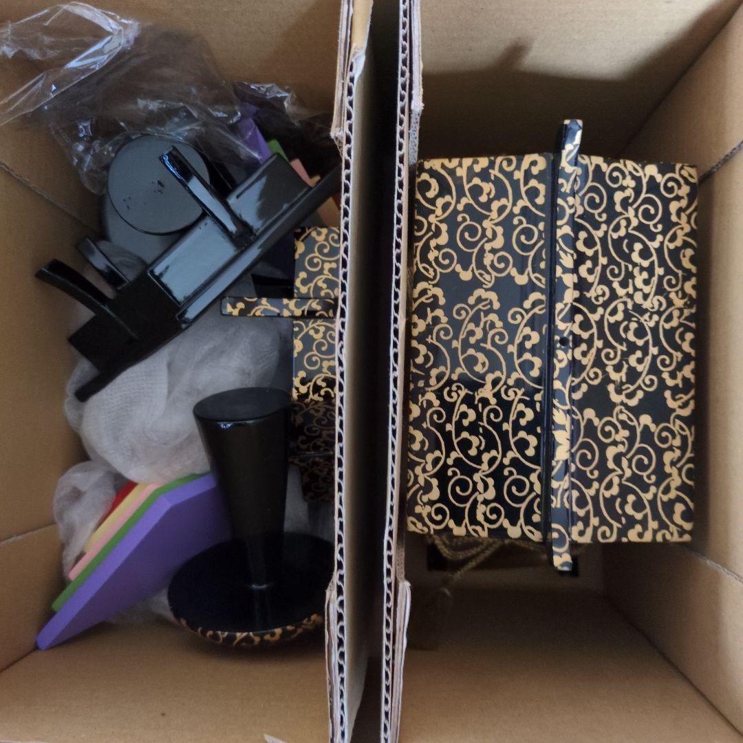 (1)雛人形５人飾り木製塗お飾りセット　セット価格11000円大幅値下げ