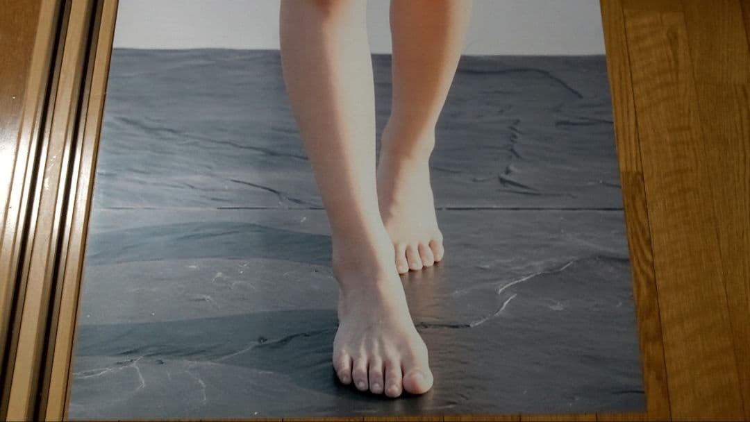 稲村亜美 等身大ポスター