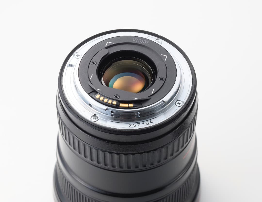 Canon キャノン　EF17-40mm F4L