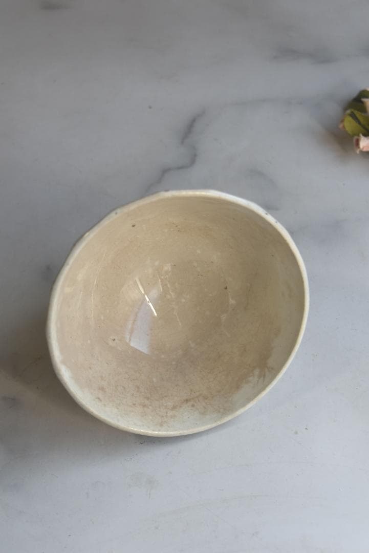 フランスアンティーク　赤い実の可愛いカフェオレボウル　面取り