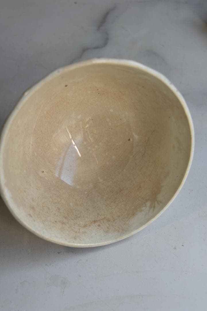 フランスアンティーク　赤い実の可愛いカフェオレボウル　面取り