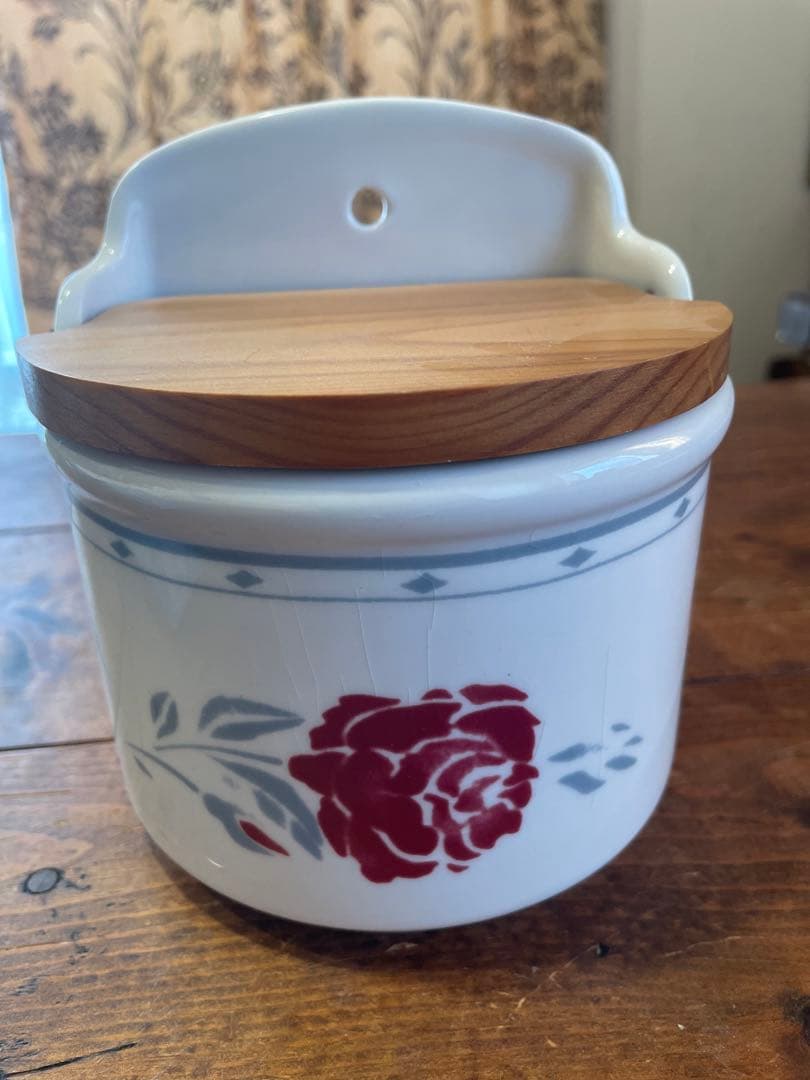 コントワールドファミーユ セル缶とツール立て