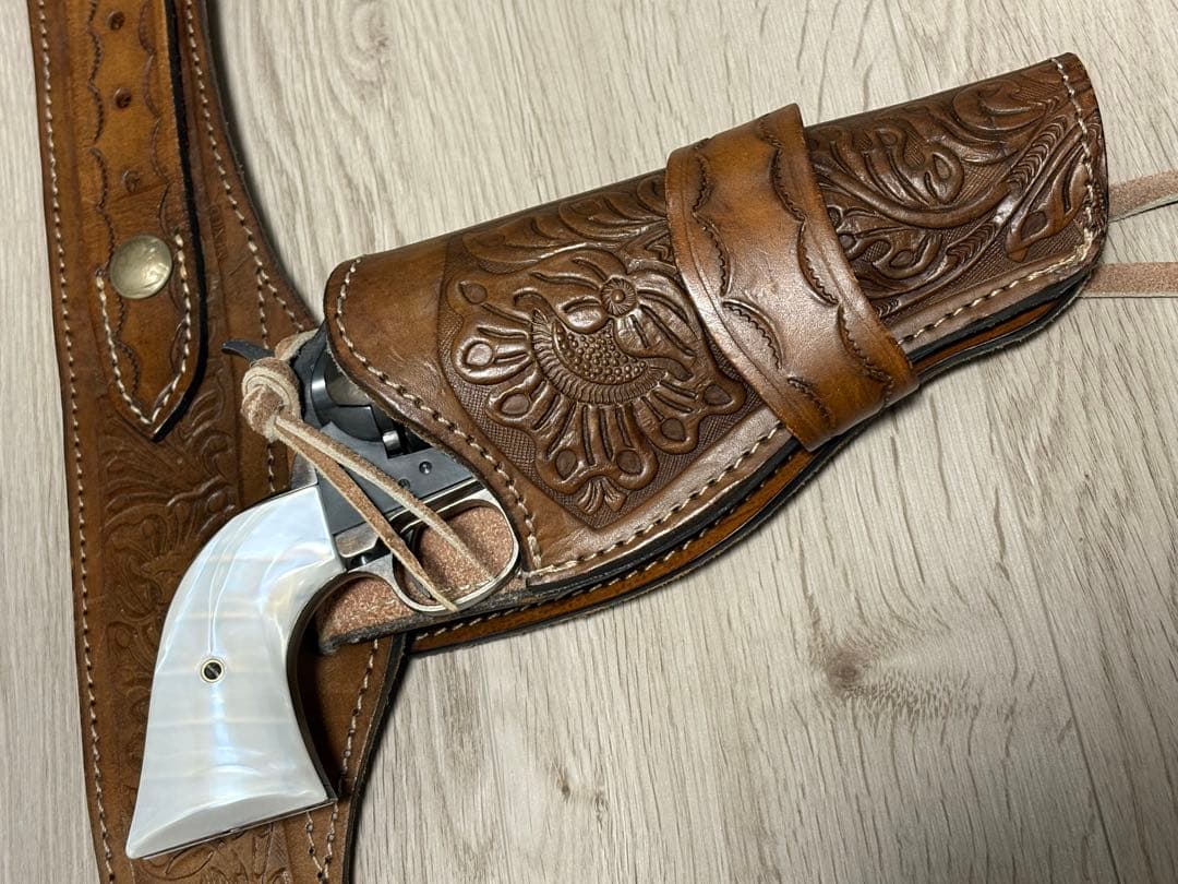 ウエスタンガンベルト　S.A.A 本革