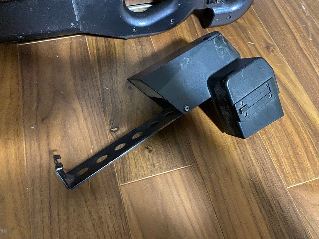 Yuk!  東京マルイ p90 hc