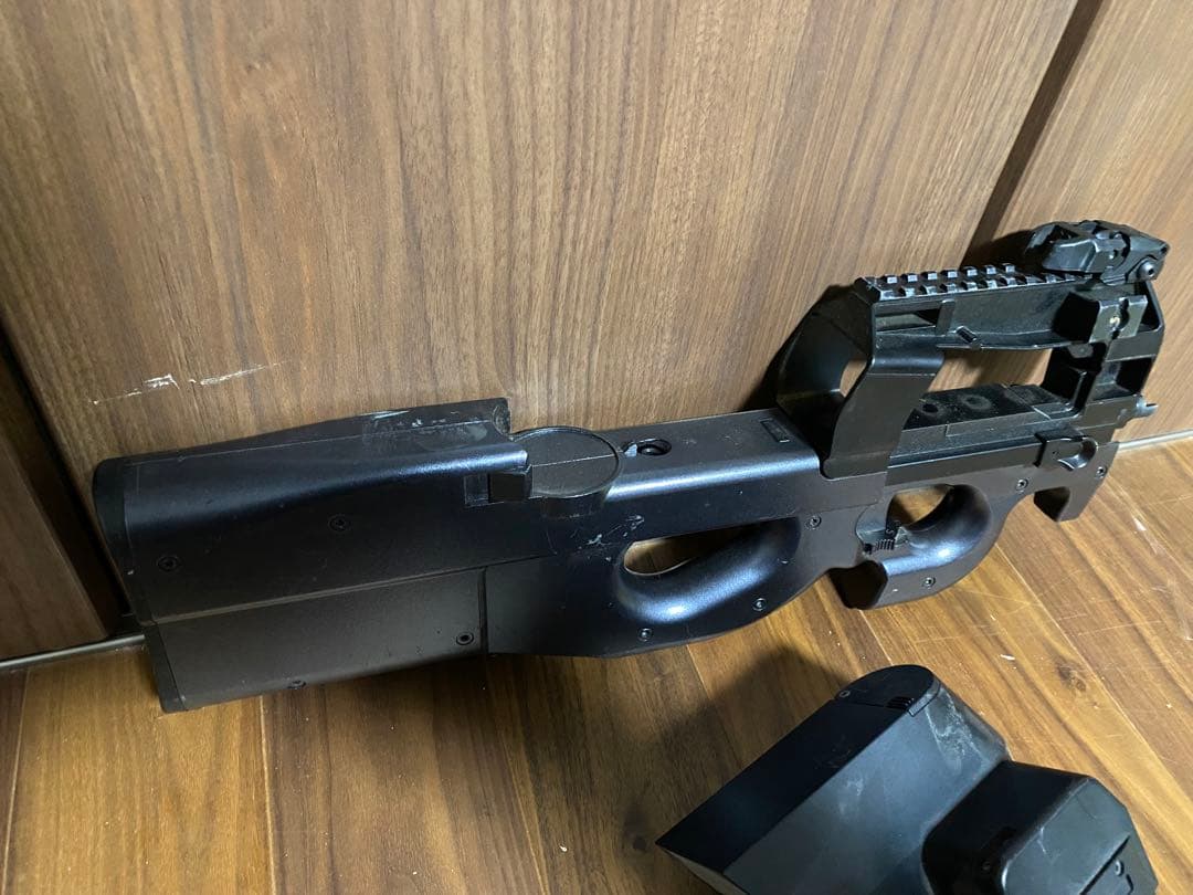 Yuk!  東京マルイ p90 hc