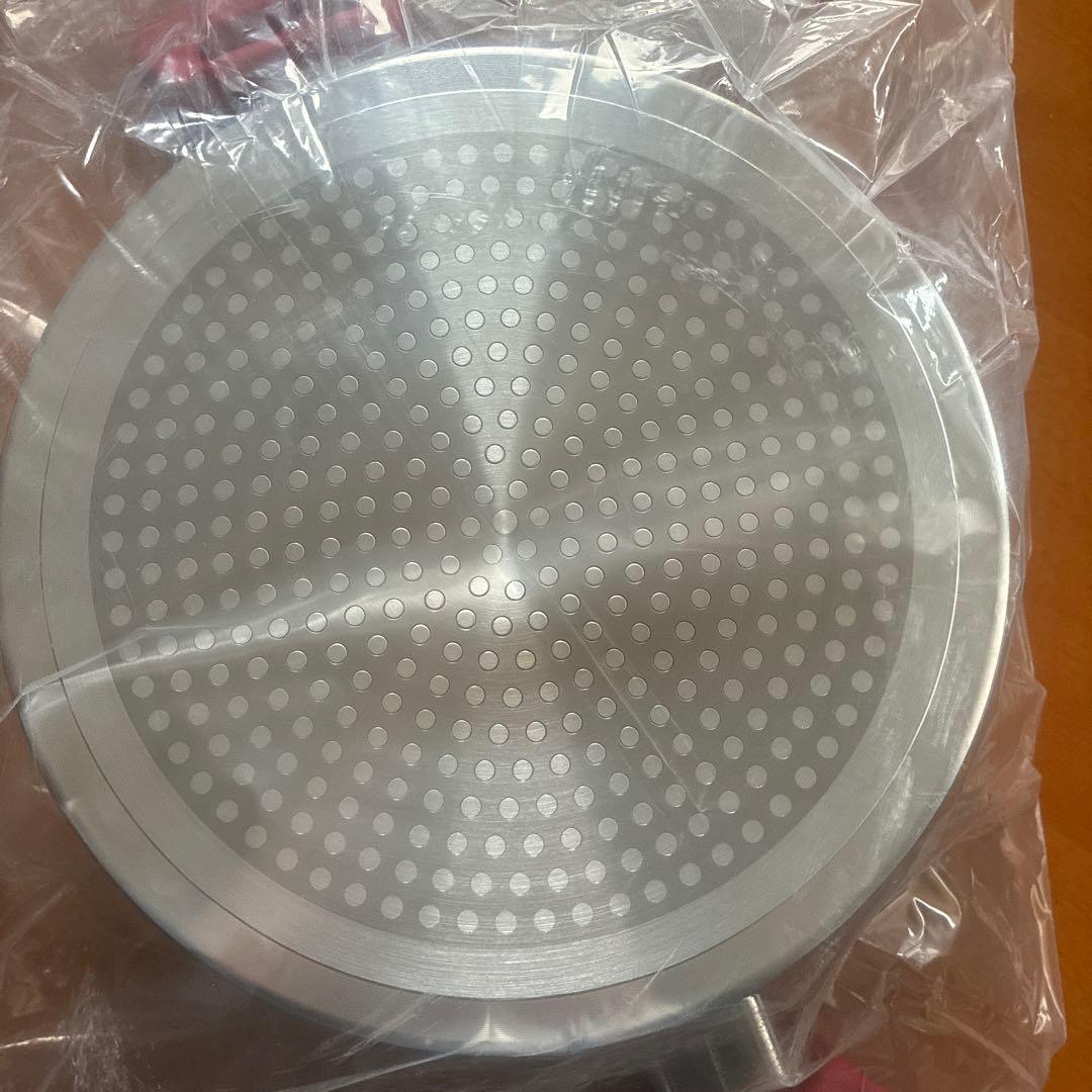 【新品・未使用】シルバーストーン両手・片手鍋をセット出品。ガラス蓋無し。