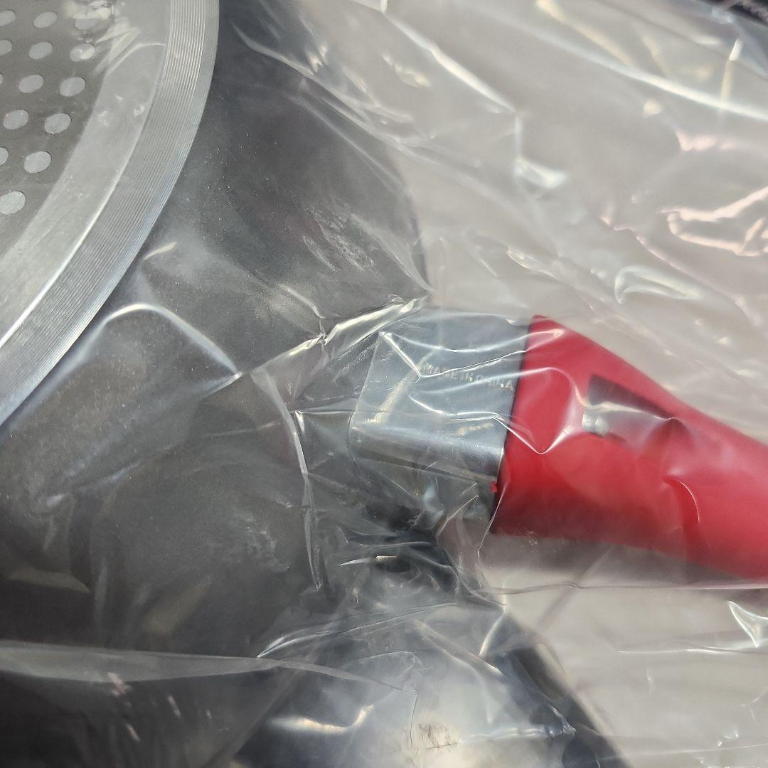 フレーバーストーン ディープパン　24cm レッド 新品未開封