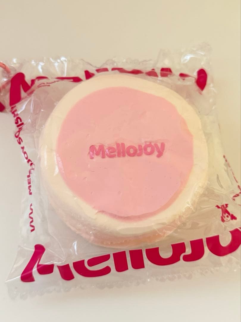 mellojoy メロジョイ　スフレ　いちごスフレ　いちご　ピンク