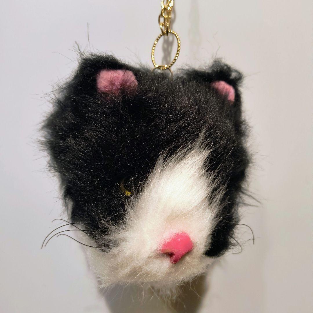 ハチワレ　猫　アートドール　キーホルダー　丸目