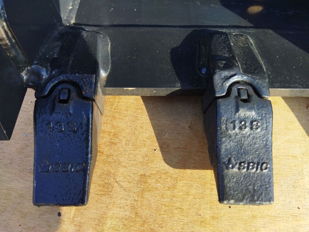 SBIC バケット ユンボ ショベルカー ミニショベル 未使用品 20kg