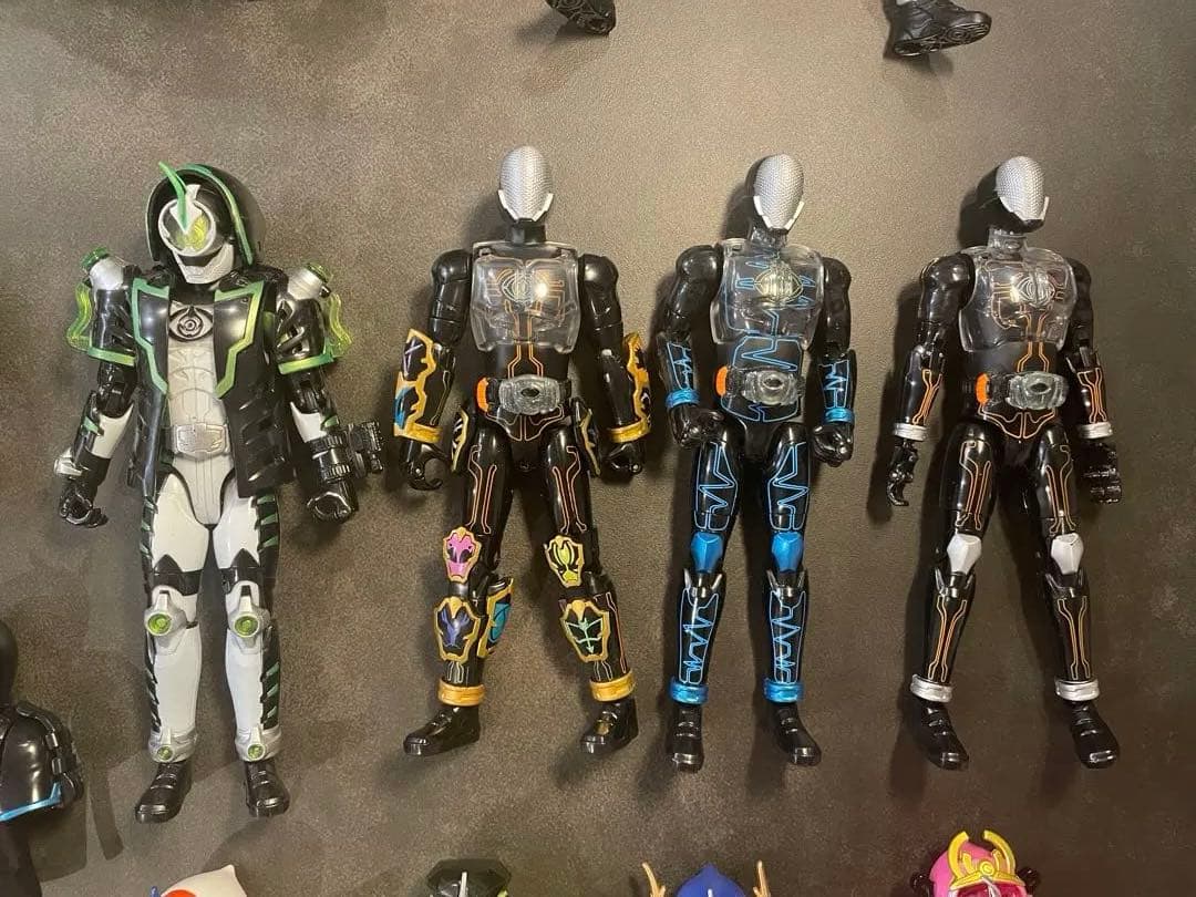 仮面ライダーゴースト着せ替え大量セット 本体・武器・パーカー多数 ※親指欠損あり