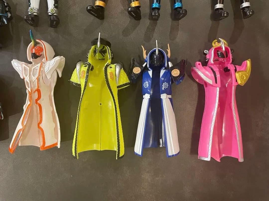 仮面ライダーゴースト着せ替え大量セット 本体・武器・パーカー多数 ※親指欠損あり