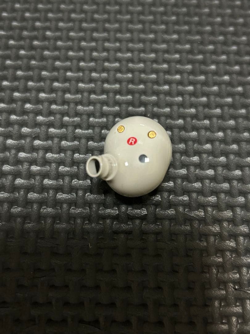 【美品】SONY WF-1000XM5 片耳 右耳 R 6.1.0 シルバー