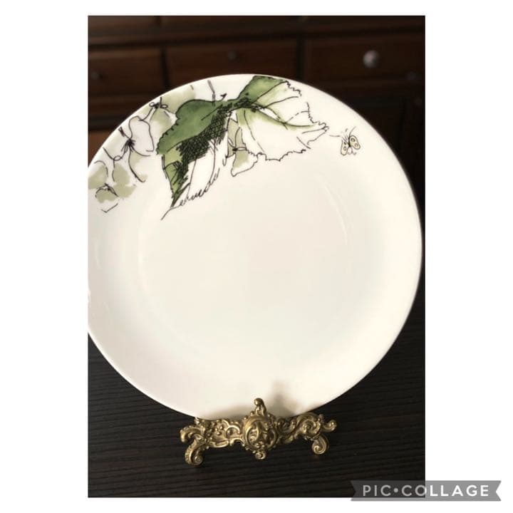 . VERA WANG. プレート23 フローラルリーフ2枚