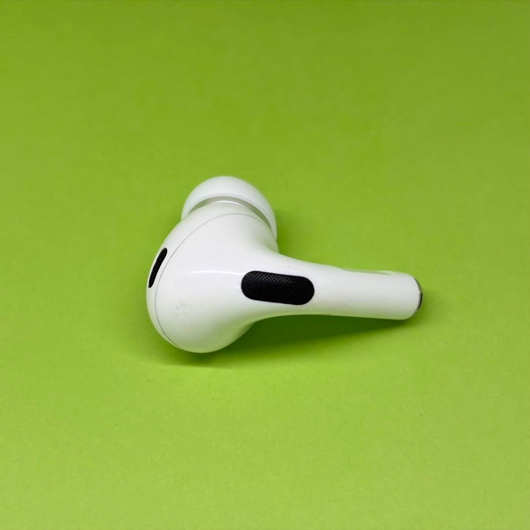 純正 AirPods Pro 第2世代 USB-C右イヤホン 102