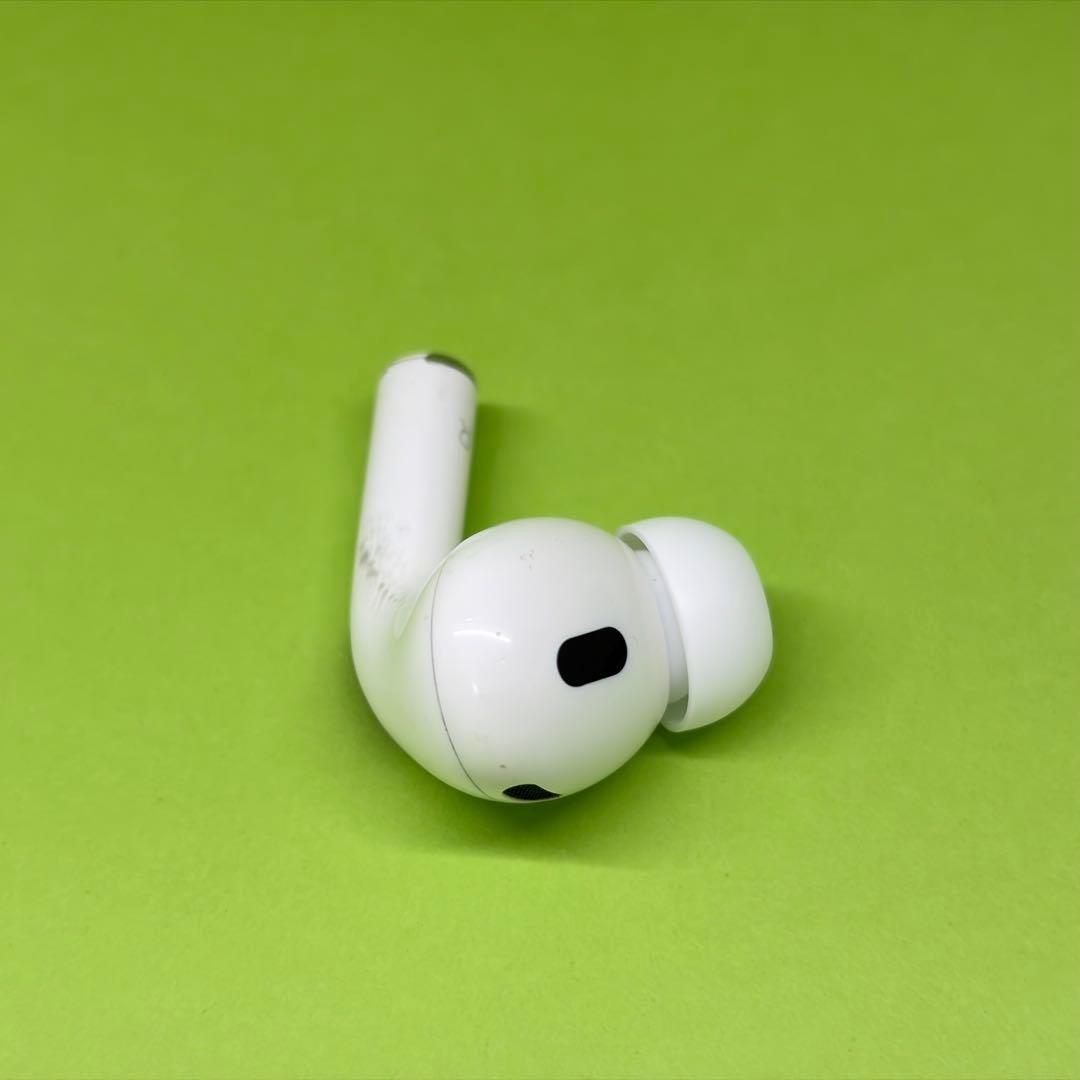 純正 AirPods Pro 第2世代 USB-C右イヤホン 102
