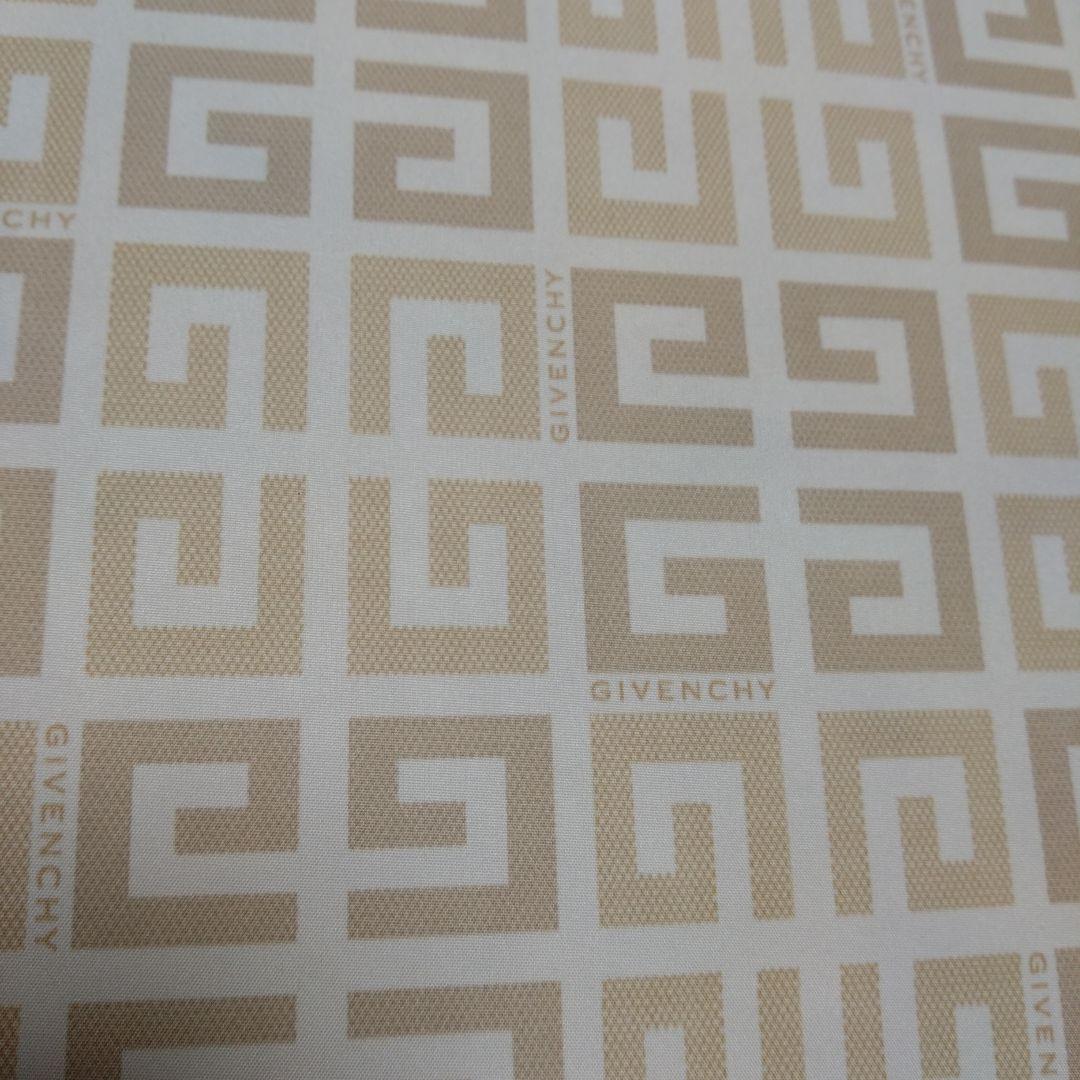 GIVENCHY 羽毛肌掛け布団