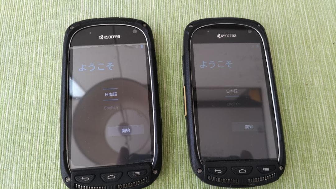 京セラ TORQUE　SKT-01-ST　MIL規格のタフネス・スマホ 2台