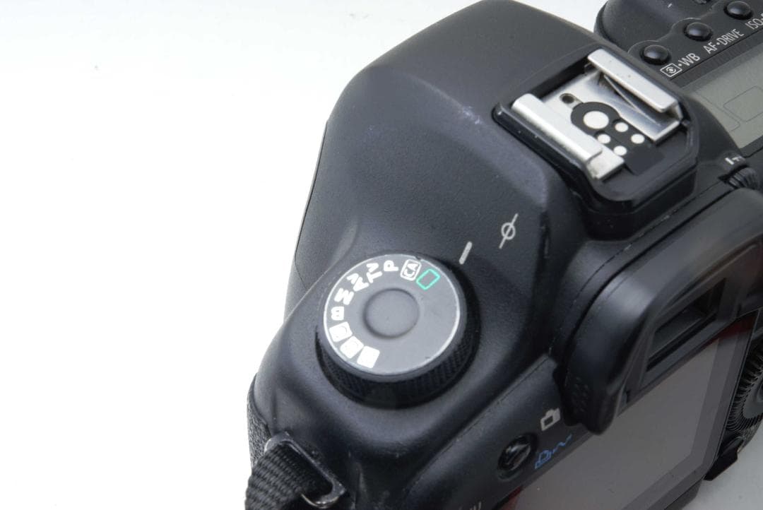 Canon EOS 5D Mark II【S数143,471回】フルサイズ